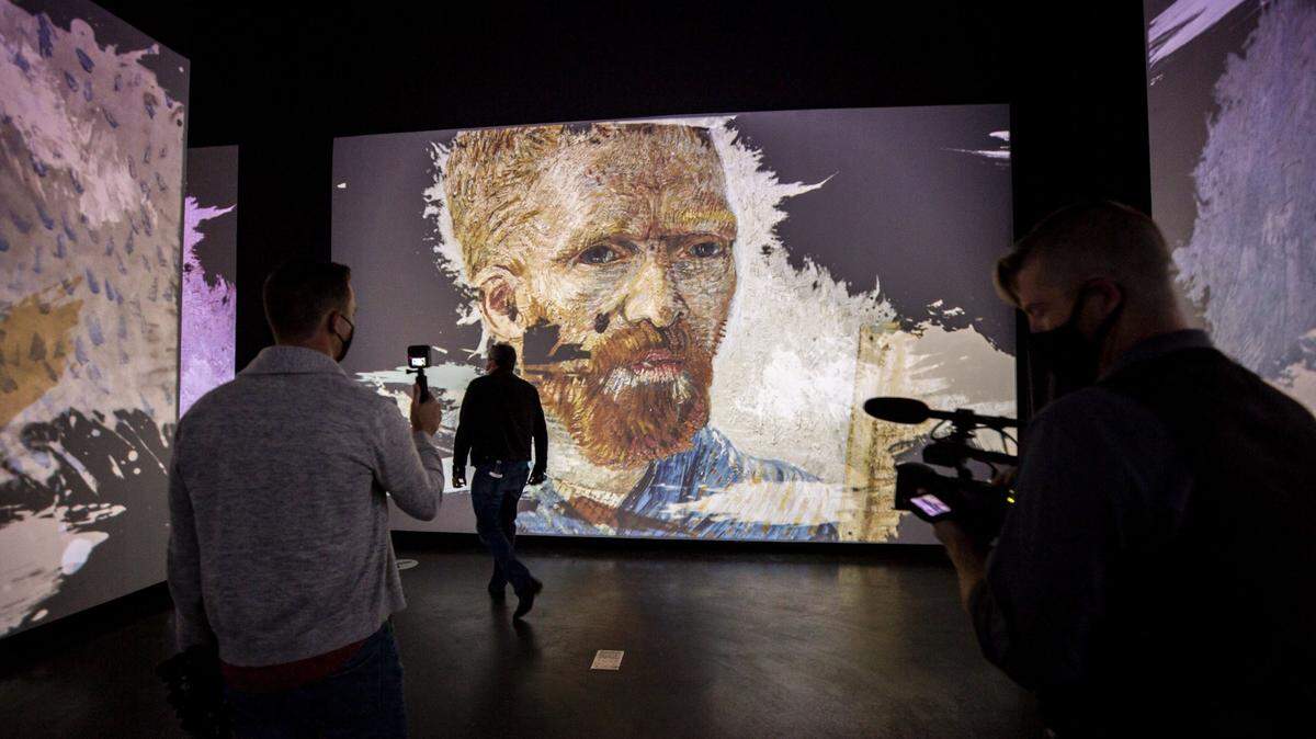 “Beyond Van Gogh: an Immersive Experience”, una propuesta artística diseñada por el canadiense Mathieu St. Arnaud.