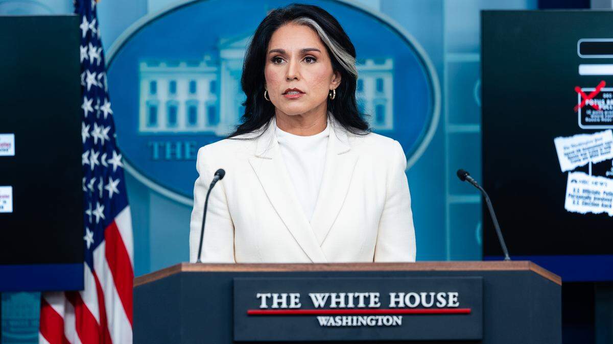 Tulsi Gabbard, directora de Inteligencia Nacional, habla durante una conferencia de prensa en la Sala de Prensa James S. Brady de la Casa Blanca en Washington, DC, EE.UU., el miércoles 23 de julio de 2025.