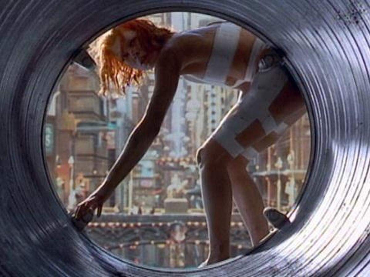 En Coral Gables Art Cinema el clásico de ciencia ficción ‘The Fifth Element’ (1997) de Luc Besson ambientada principalmente en el siglo XXIII, la trama involucra la supervivencia del planeta Tierra.