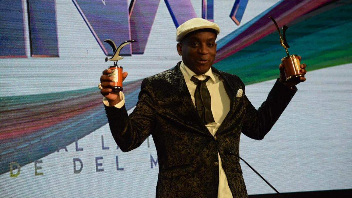 Boncó Quiñongo recibió un Gaviota de Oro y una Gaviota de Plata en el Festival Internacional de la Canción de Viña del Mar.