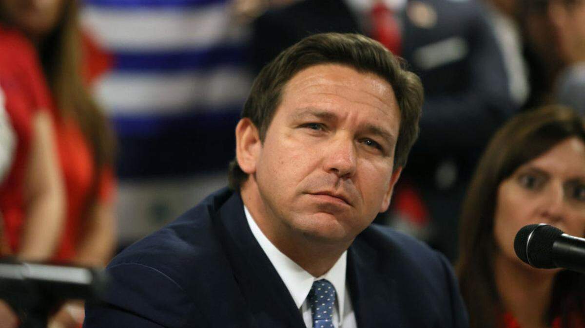 Foto de archivo. El preocupante repunte de casos de coronavirus en Florida, que de acuerdo al último reporte oficial presenta una tasa de positividad del 15,1 %, ha llevado a algunos funcionarios electos a pedir al gobernador estatal, Ron DeSantis, que declare el estado de emergencia.