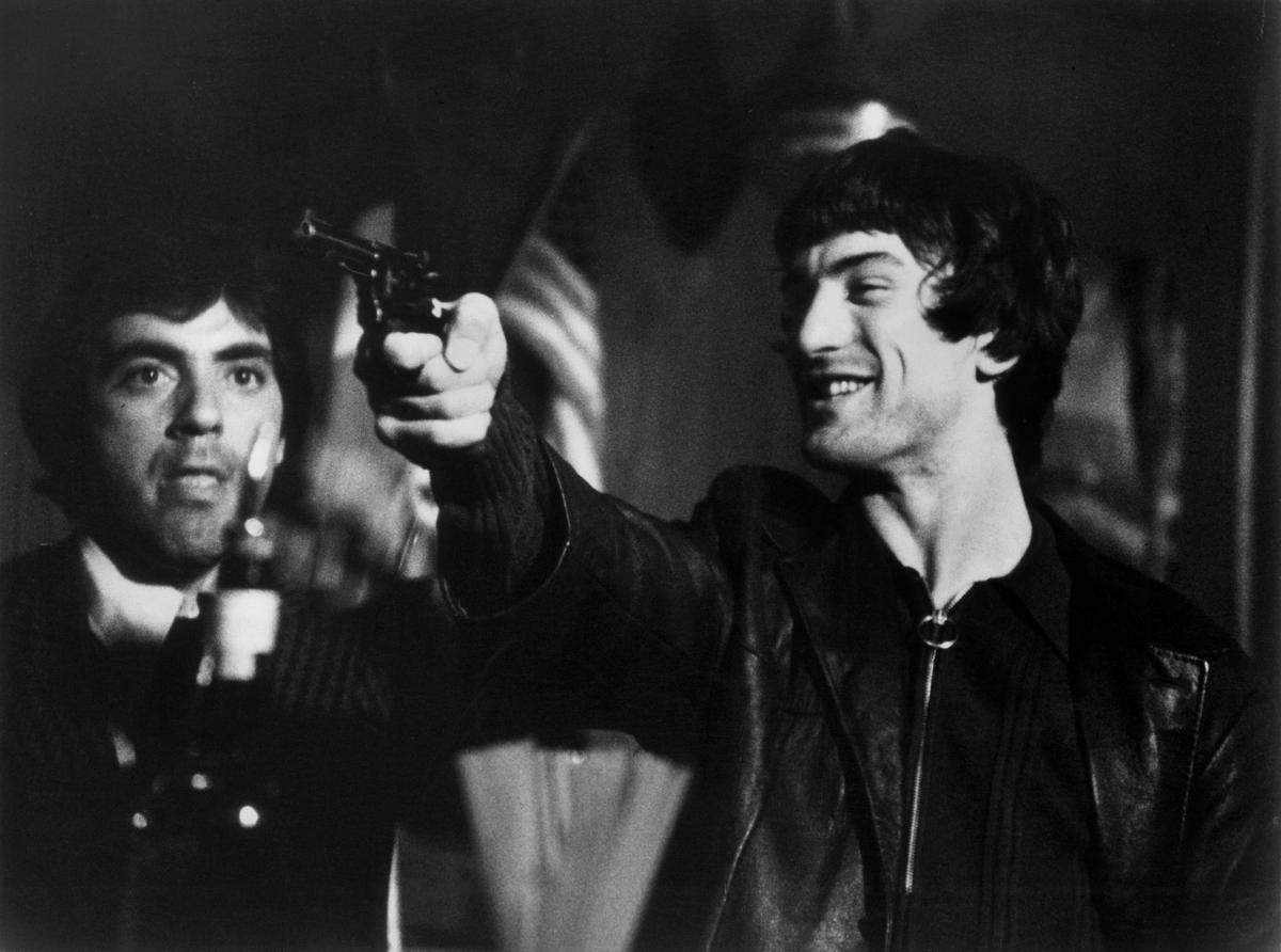 En Coral Gables Art Cinema se presenta ‘Mean Streets’ (1973) del realizador Martin Scorsese con Robert De Niro y Harvey Keitel.&nbsp;Un drama sobre la primera generación de norteamericanos que crecieron en las calles de la Pequeña Italia en New York. 