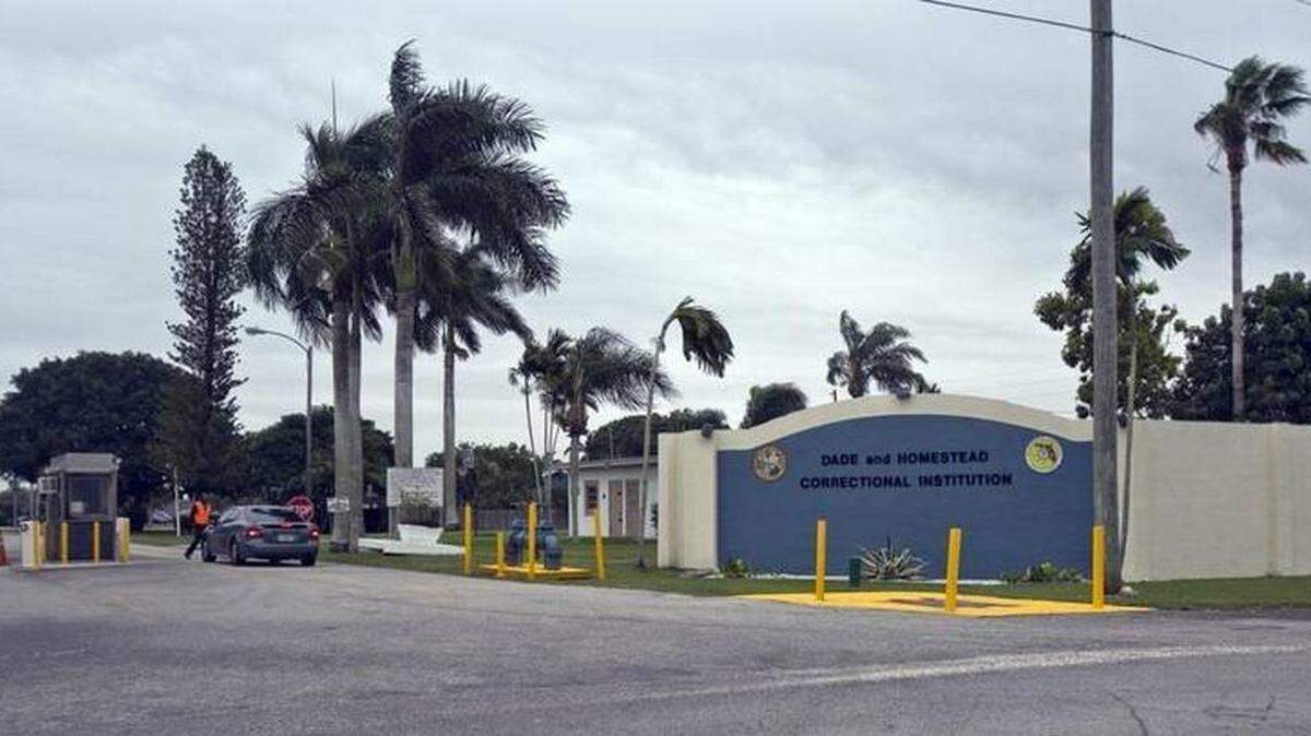 Penitenciaría Dade Correctional, localizada en el 19000 SW 377 Street en Florida City. Una firma de auditoría le recomendó a los legisladores de la Florida que la cercana Homestead sería un lugar ideal para una nueva prisión.