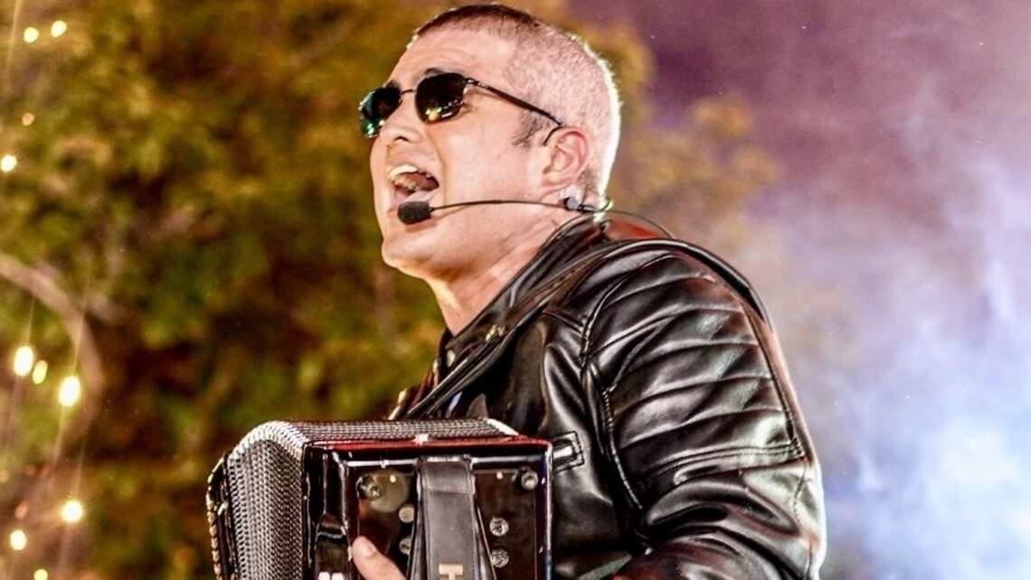 Jhonathan Chávez trae la fiesta a Miami con música típica panameña