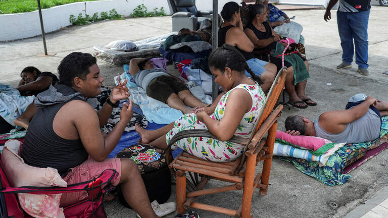 Panameños afectados por el terremoto temen regresar a sus casas por daños y réplicas