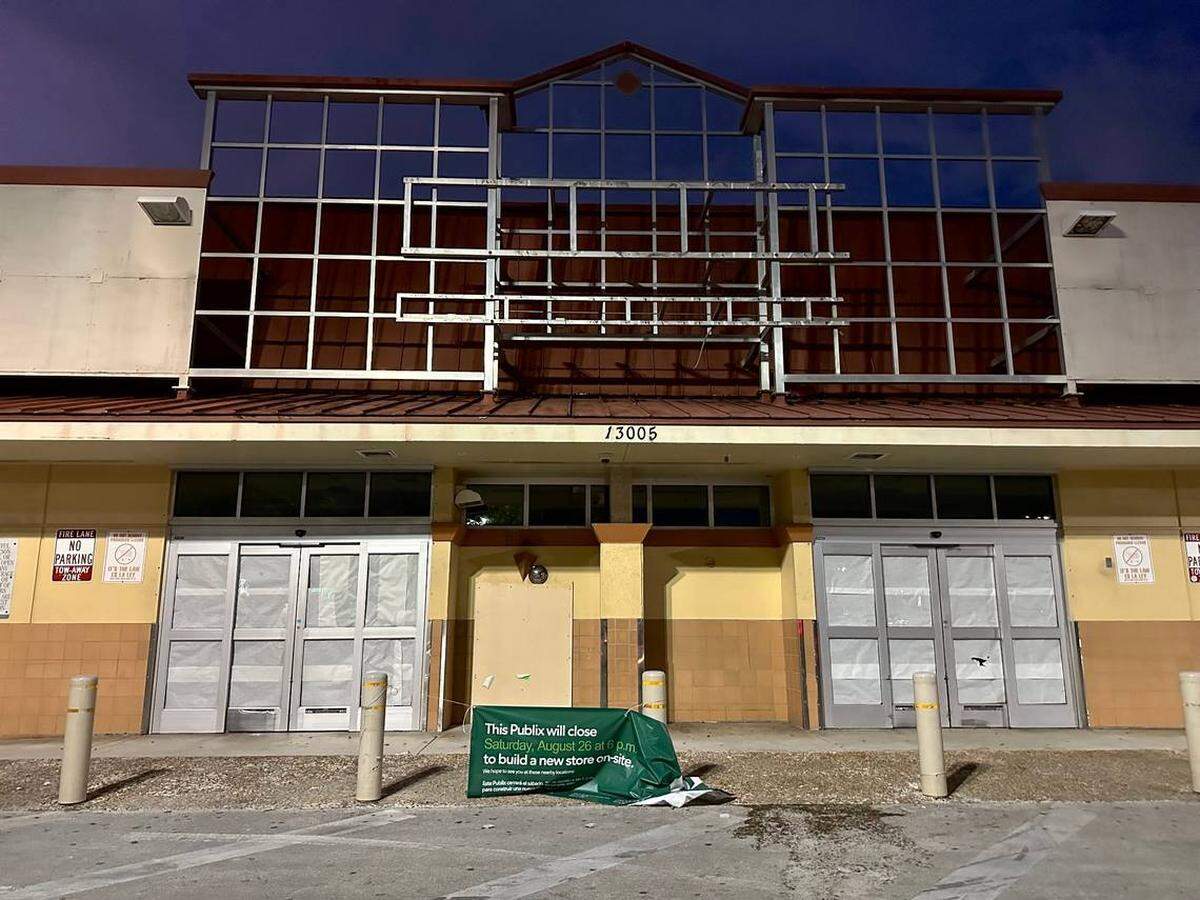 Un nuevo supermercado Publix de dos pisos se levanta en un viejo mall de Kendall.