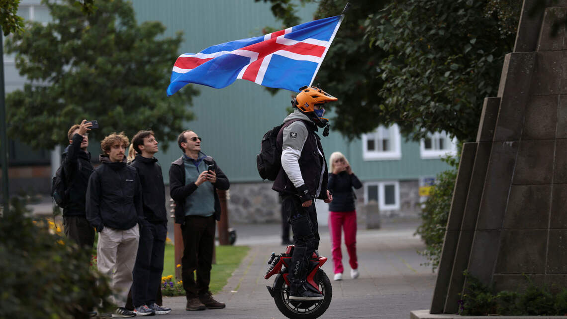 Islandia rechaza negociaciones de adhesión a la Unión Europea en un reñido referéndum