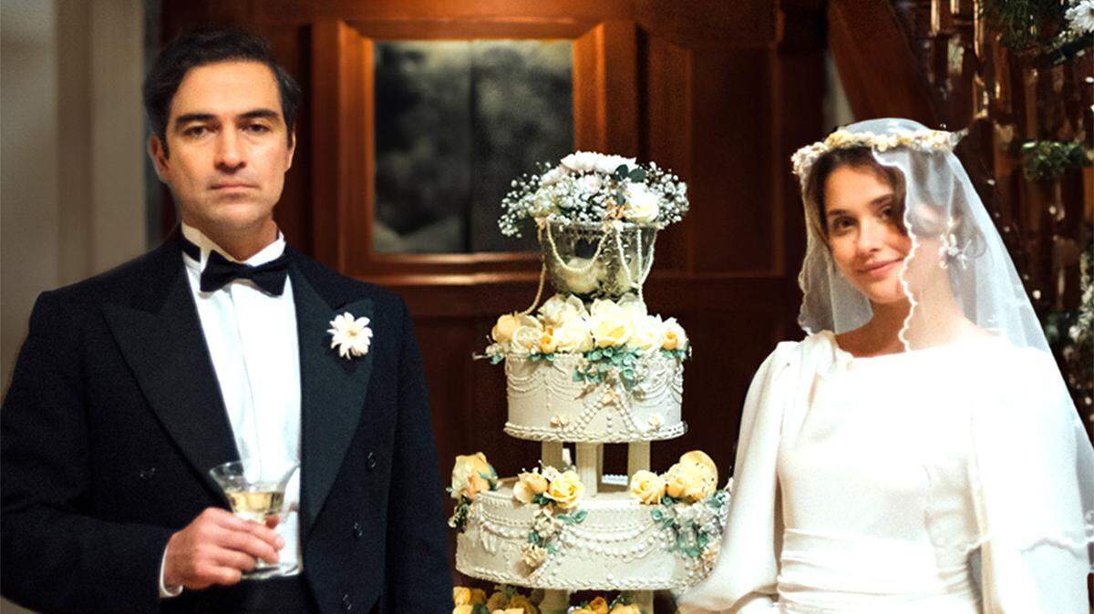 Alfonso Herrera y Nicole Wallace.