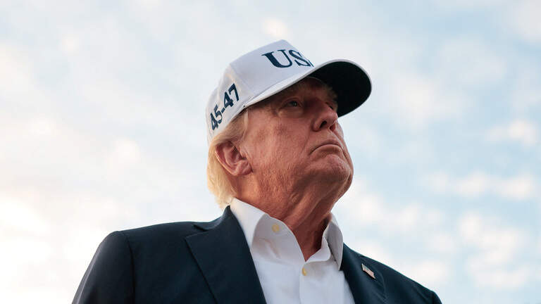 Trump dice que “podría quedarse” con petróleo de Irán, como hizo con Venezuela