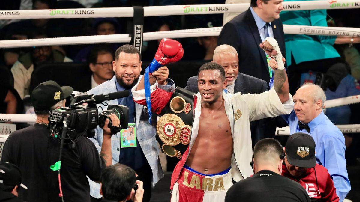 El cubano Erislandy Lara volvió a dar una clase de boxeo de esas que parecen sacadas de una cinta vieja, pulida por el tiempo pero intacta en calidad al imponerse al venezolano Johan González, el sábado en San Antonio.
