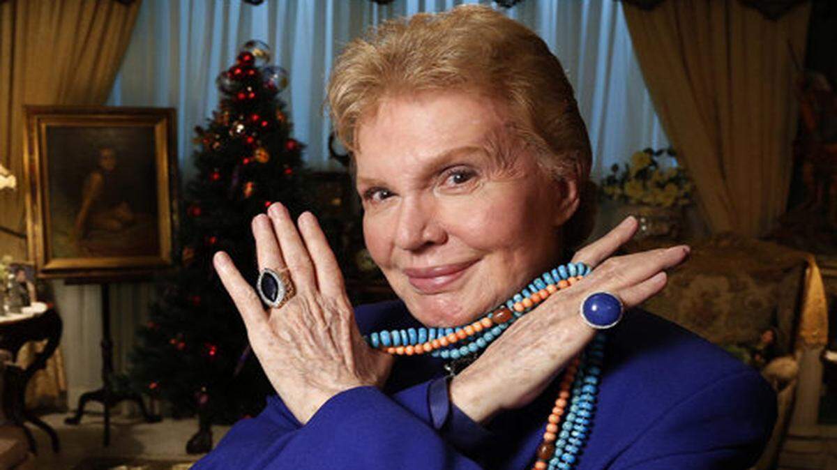 Walter Mercado. 