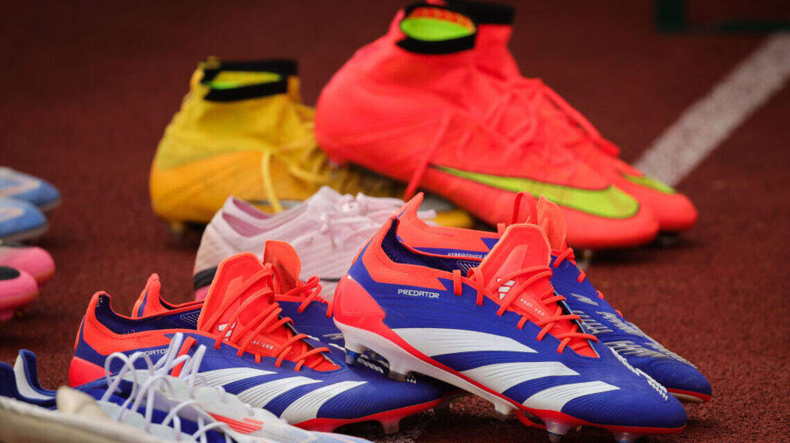 Adidas regatea a Nike en el gran duelo de las ventas por el Mundial