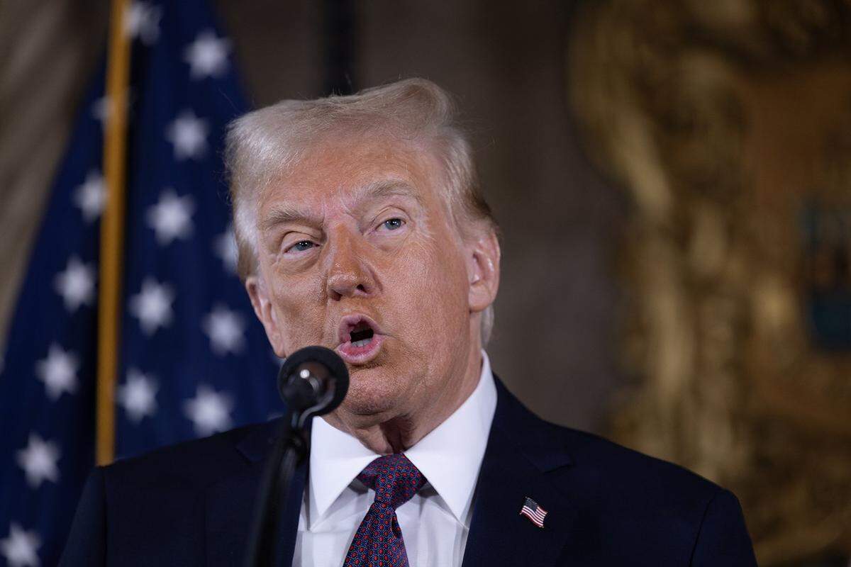 El martes 21 de enero, la administración Trump ordenó al Departamento de Justicia que investigara a los funcionarios estatales y locales que no cooperaran con la aplicación de la ley de inmigración.&nbsp;