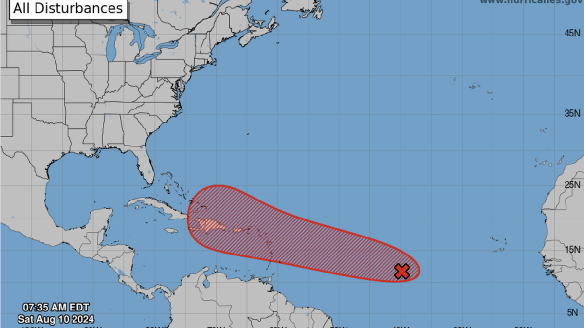 Perturbación tropical que se vigila de cerca en el Atlántico podría fortalecerse cerca de las islas del Caribe la semana que viene.