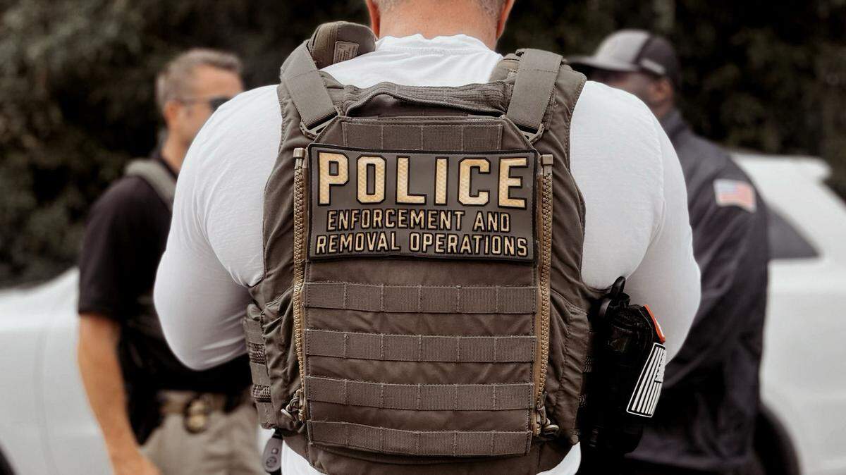 Agentes de ICE detuvieron a casi una veintena de inmigrantes en el sur de Florida, incluyendo Miami, por cometer varios delitos.