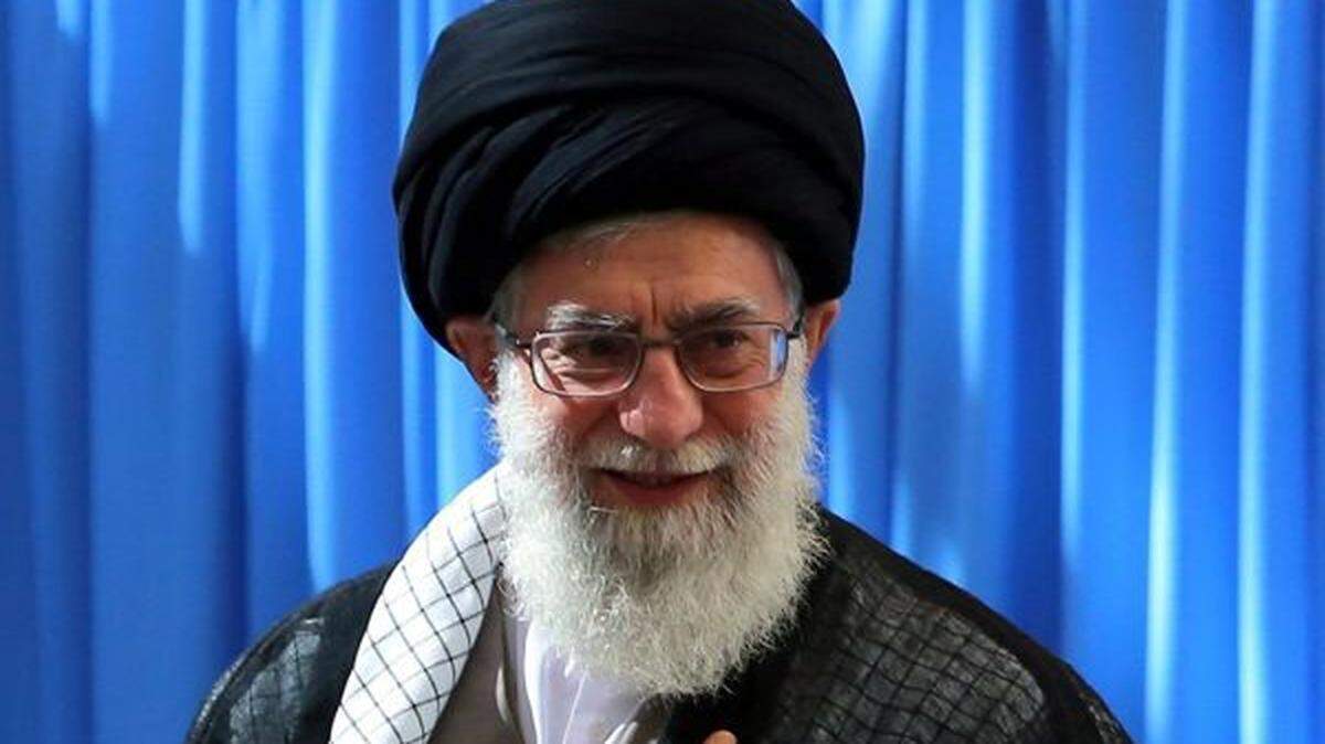 El líder supremo de Irán, Ali Jameneí, en una foto de archivo. EFE/Khamenei Official Website / Hnad
