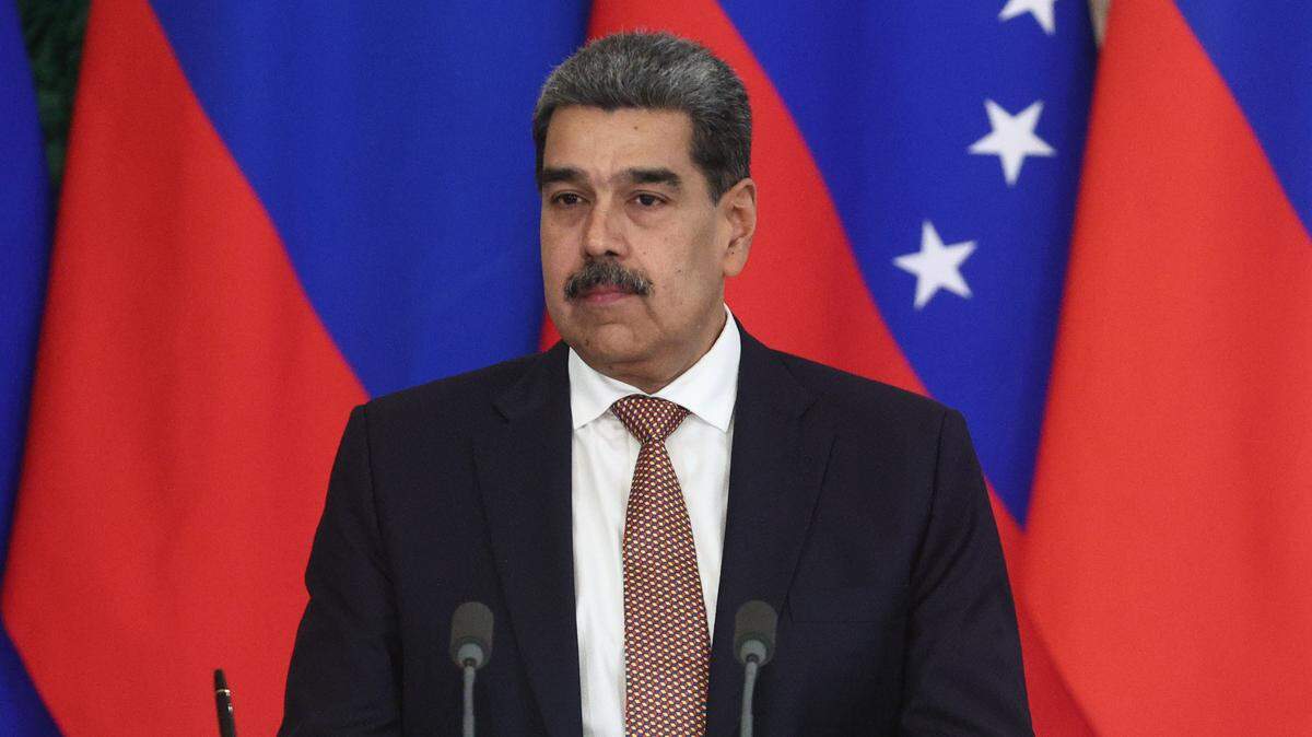 El gobernante de Venezuela, Nicolás Maduro, participa en una conferencia de prensa junto al líder ruso Vladimir Putin (no en la foto), en San Petersburgo, Rusia, el 7 de mayo de 2025.