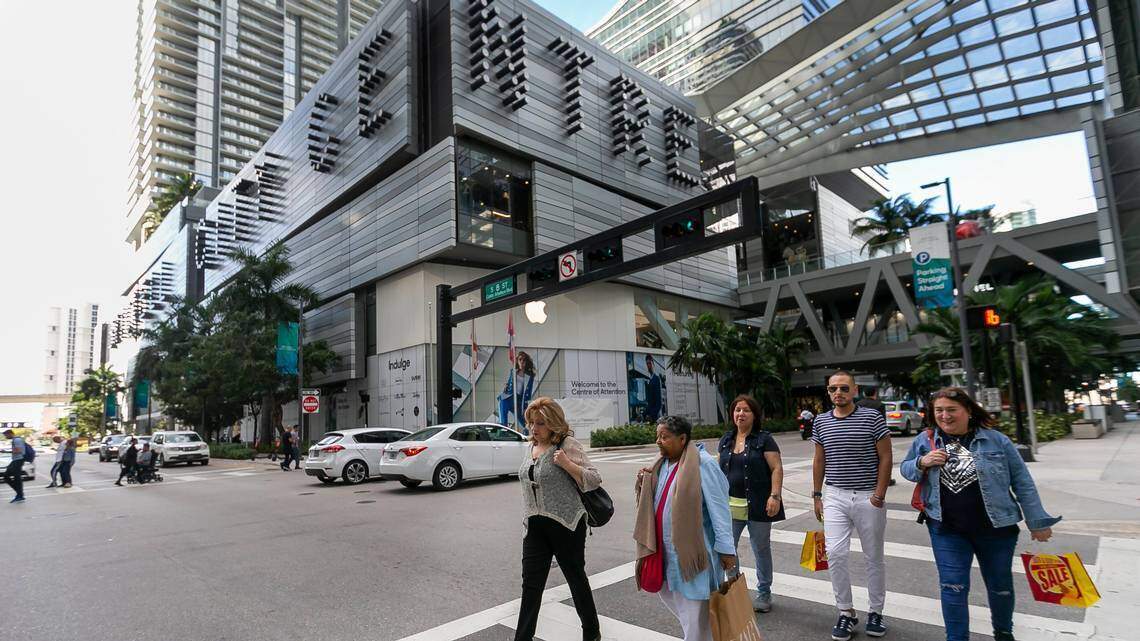 Nuevas tiendas llegan a centros comerciales de Brickell: esto es lo que viene