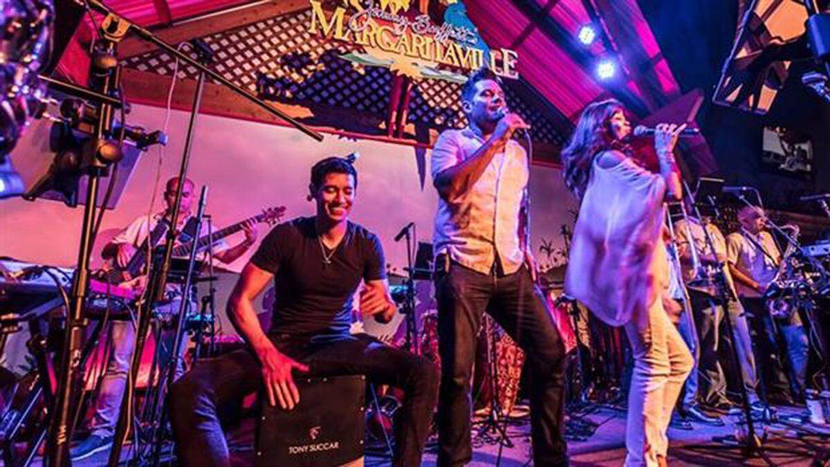 Noches de La Habana en Margaritaville Hollywood Beach Resort.