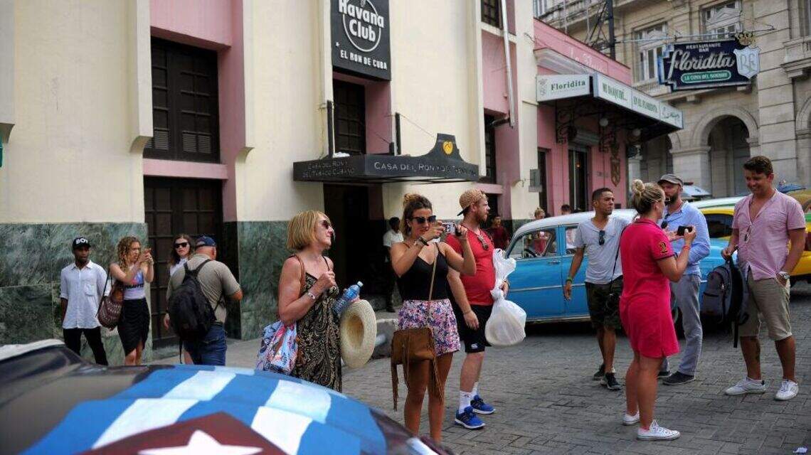 Sin canadienses ni rusos, Cuba dice adiós también a su última esperanza turística en la región