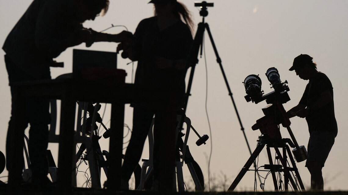 Una noche en pleno atardecer: España aguarda el eclipse solar total