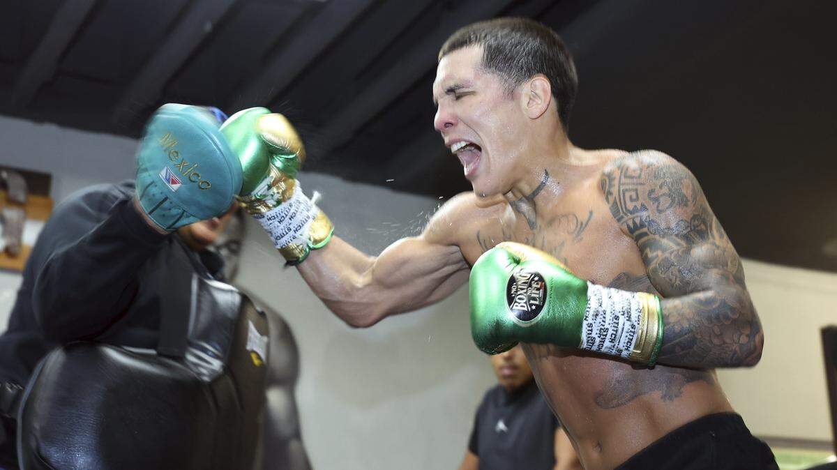 Oscar Valdez busca vengarse de Emanuel Navarrete el 7 de diciembre, cuando ambos se enfrenten en el Footprint Center de Phoenix, Arizona.