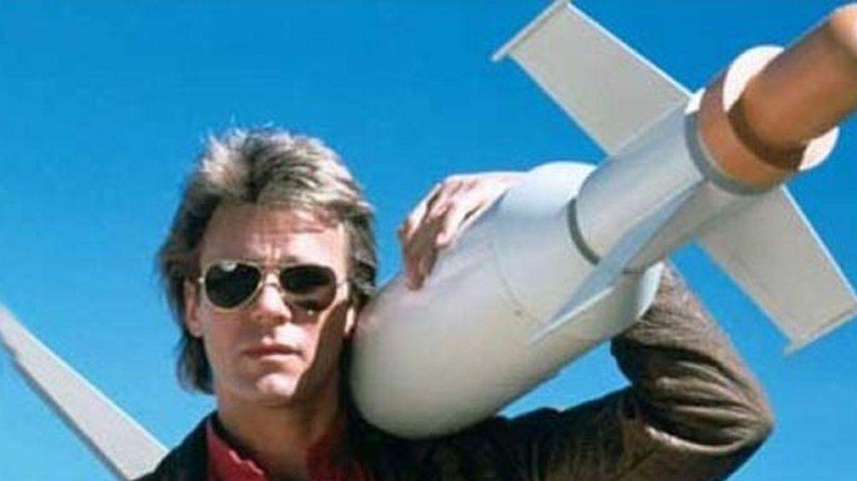 El agente secreto Angus MacGyver, protagonizado en los 80 y 90 por Richard Dean Anderson, será ahora retomado por el joven Lucas Till. 
