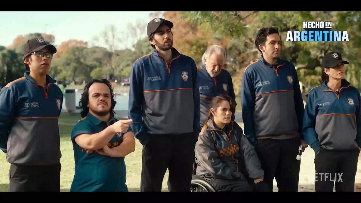 En Netflix la serie argentina ‘División Palermo’ (2022) en la que Un grupo de civiles es reclutado para conformar una especie de guardia urbana para servir a la comunidad en la ciudad de Buenos Aires.