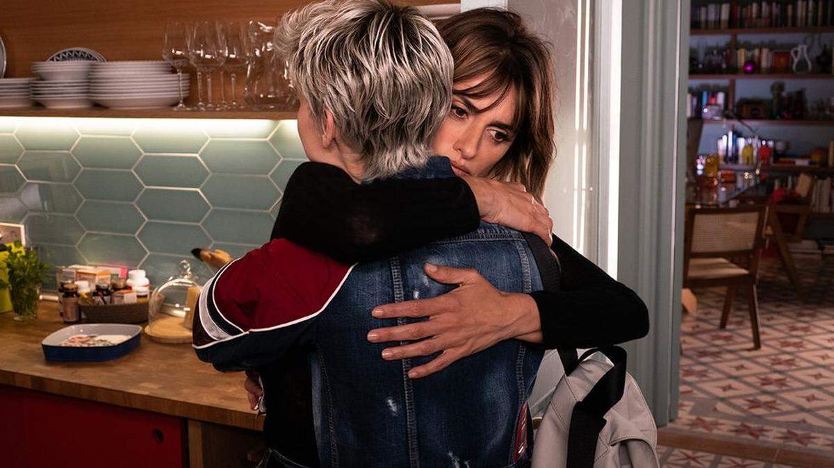 Coral Gables Art Cinema y el Teatro Tower estrenan el viernes ‘Parallel Mothers’ (2021) del director español Pedro Almodóvar.