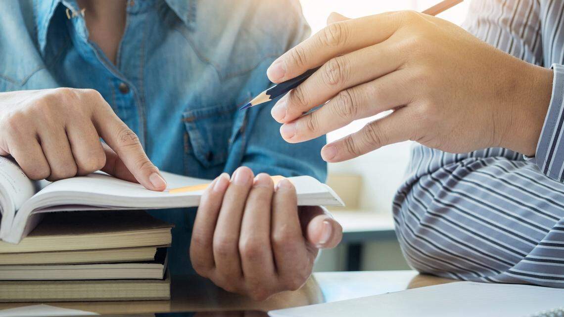 Los planes de salud de Medicaid están comenzando a pagar por servicios no tradicionales, como comidas, transporte, alojamiento, educación y otras formas de asistencia para mejorar la salud de los miembros y reducir los costos médicos.