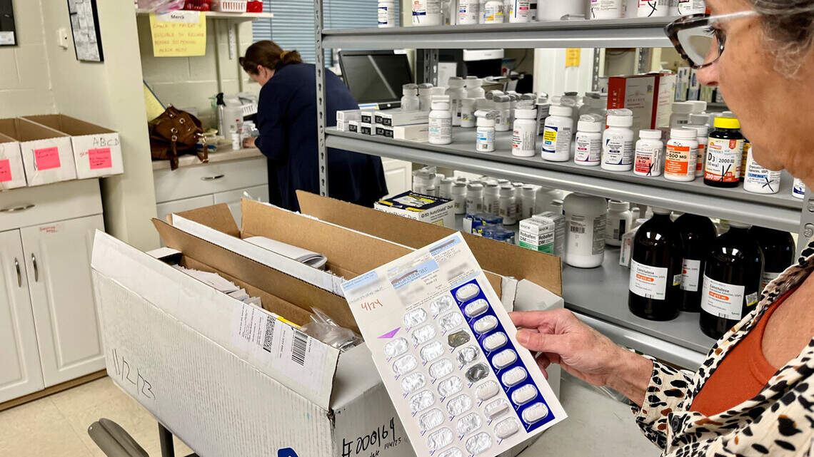 Programas ponen los medicamentos sin usar en manos de pacientes que los necesitan