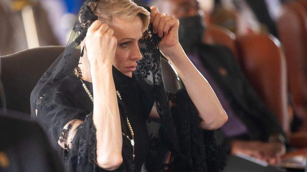 En esta foto de archivo tomada el 18 de marzo de 2021, la princesa Charlene de Mónaco durante el servicio conmemorativo del rey Goodwill Zwelithini en el palacio real KwaKhethomthandayo en Nongoma, Sudáfrica. PHILL MAGAKOE /  AFP/Getty Images