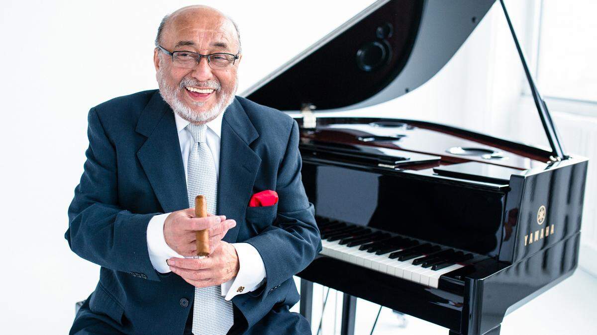 Eddie Palmieri se presenta el sábado 2 de junio a las  8:00 p.m. en el Olympia Theater.
