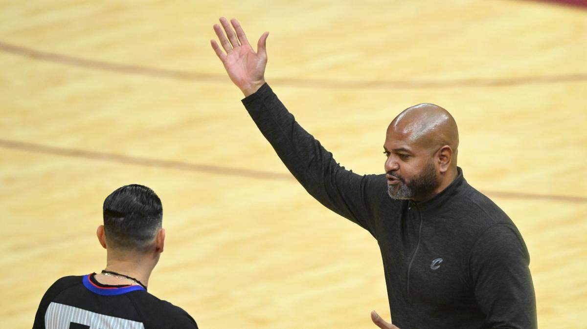 La semana pasada, el entrenador de los Cavaliers de Cleveland, J.B. Bickerstaff, lanzó un sereno pero conduntente mensaje que se escuchó en cada esquina de la NBA cuando contó que había recibido amenazas por teléfono de apostadores.