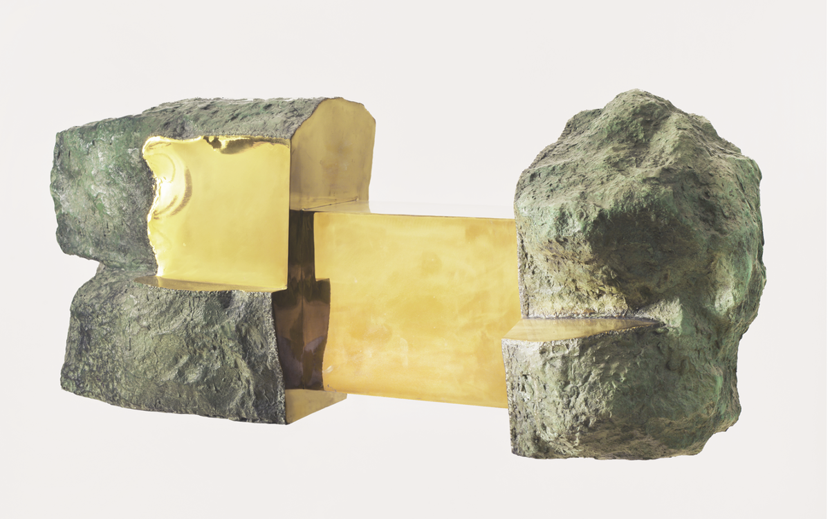 ‘Volumen (BVPC-101)’, 1974, bronce (1998), edición de 8 más 4 pruebas de artista, 20.4 x 48 x 17.3 pulgadas.