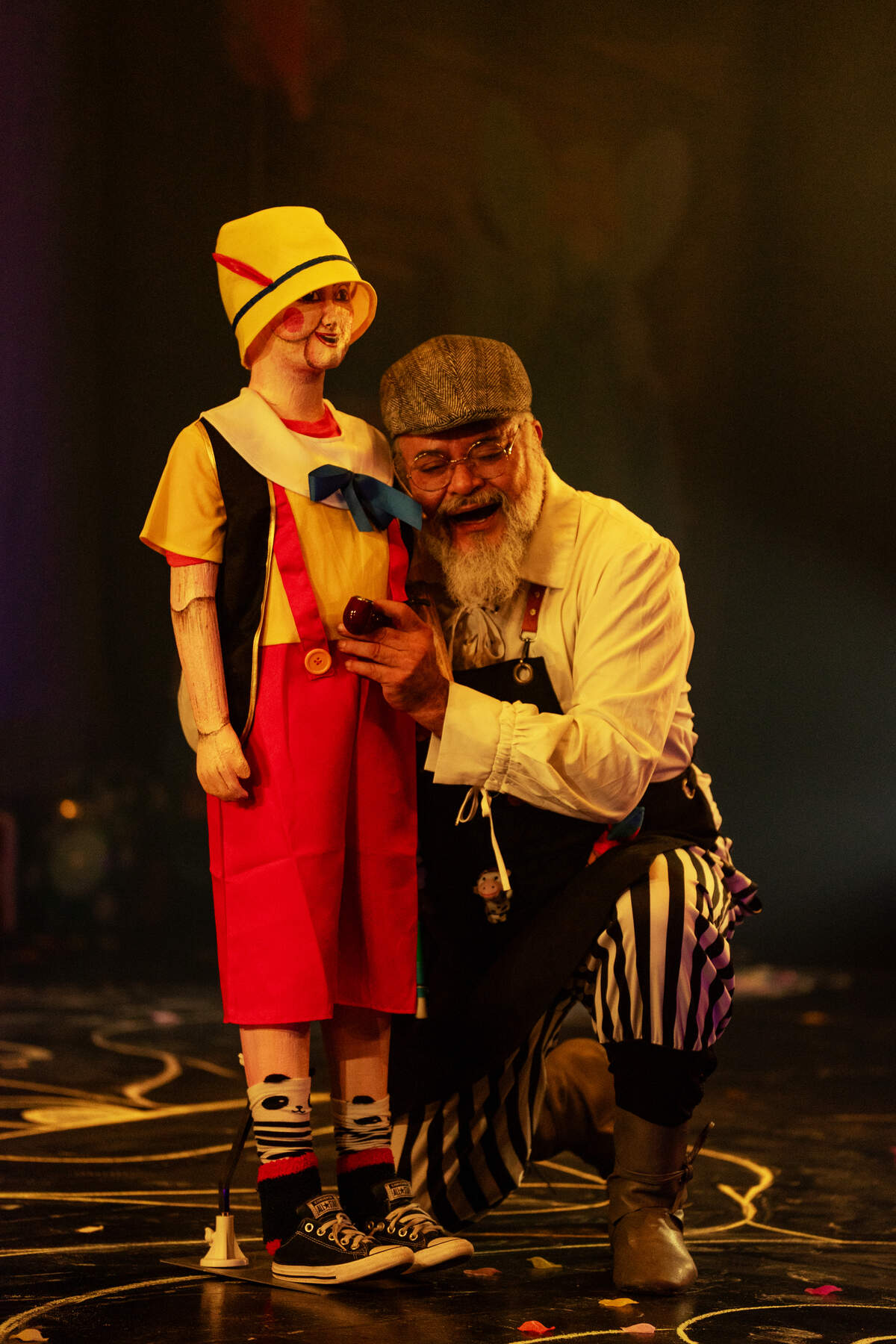 Christian Ocón en el papel de Geppetto.
