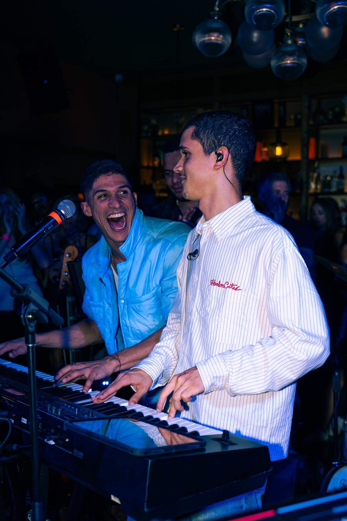 Los hermanos García en plena actuación.