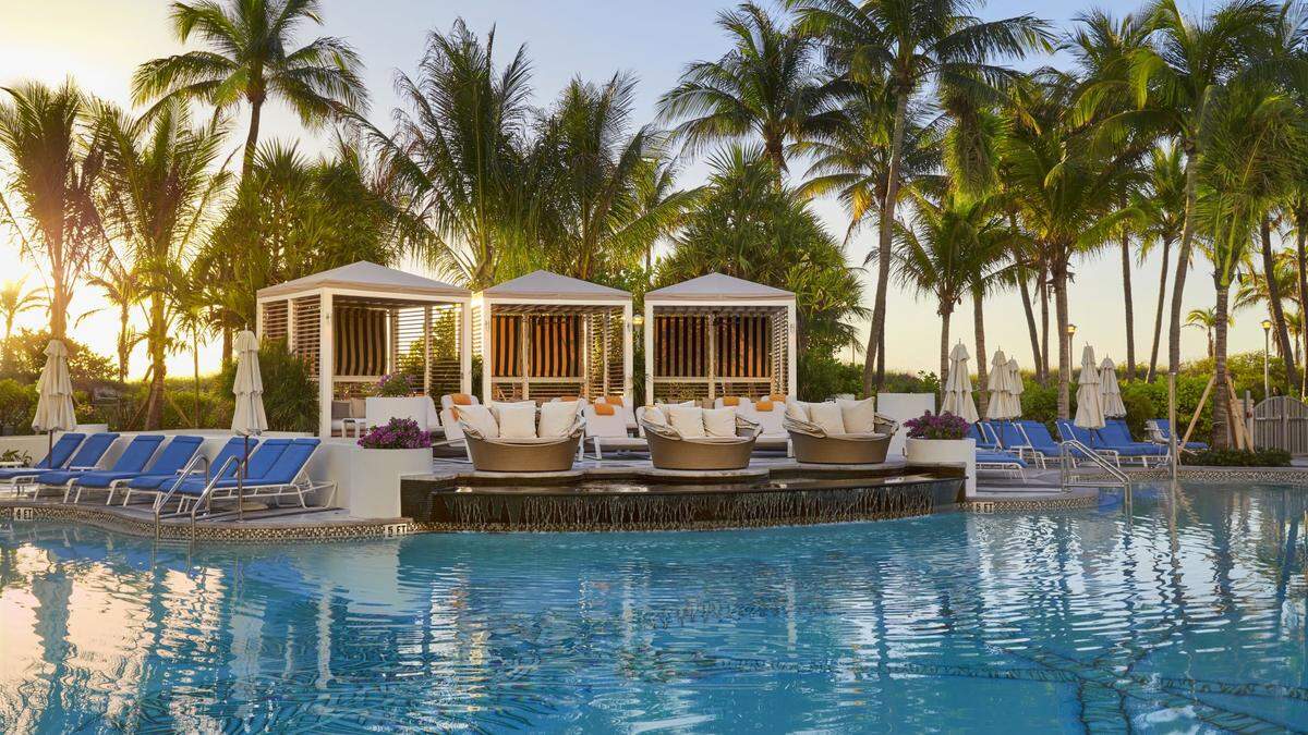 Mención aparte merecen las Soak Cabañas del Hotel Loews, las cuales tienen ducha privada, jacuzzi exclusivo y unas vistas impresionantes del mar.