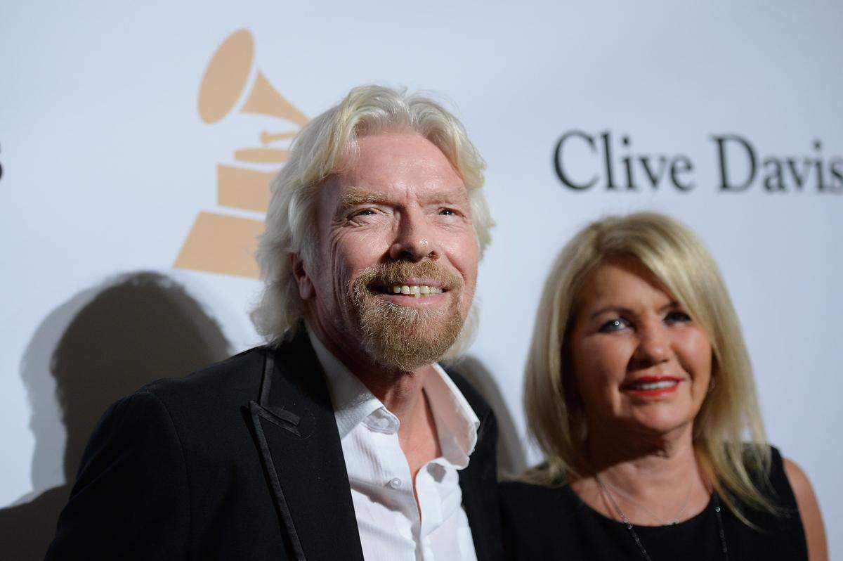 BEVERLY HILLS, CA - FEBRUARY 14:  Businessman Richard Branson (L) and Joan Templeman attend the 2016 Pre-GRAMMY Gala and Salute to Industry Icons honoring Irving Azoff at The Beverly Hilton Hotel on February 14, 2016 in Beverly Hills, California.  (Photo by Kevork Djansezian/Getty Images)