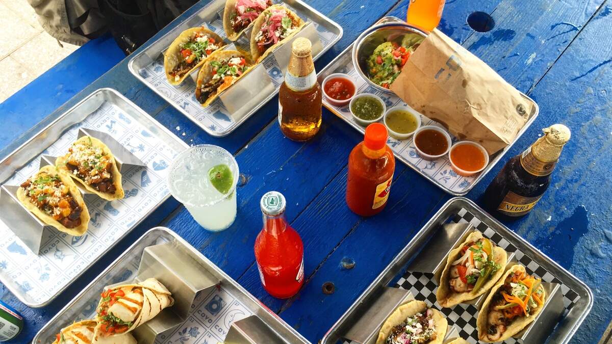 Coyo Taco ofrece margaritas a $5 y tacos seleccionados a $6.