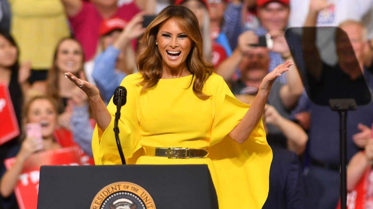 Foto de archivo de la entonces primera dama Melania Trump haciendo la introducción de su esposo, el entonces presidente Donald Trump, en Orlando, Florida, el 19 de junio de 2019.