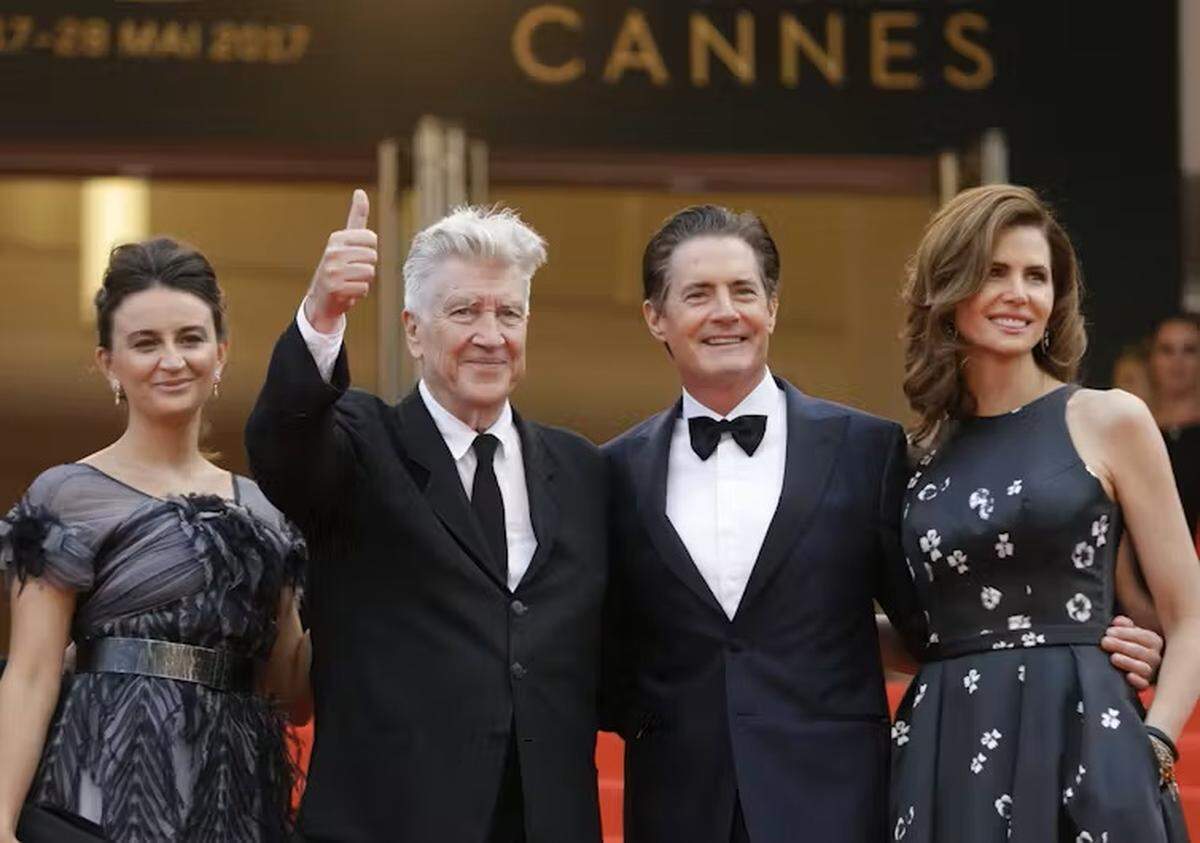 De izquierda a derecha: Emily Stofle, David Lynch, Kyle MacLachlan y Desiree Gruber en la proyección de ‘Twin Peaks’ en Cannes, 2017.