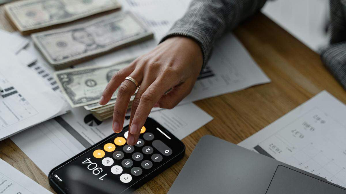 Es importante desarrollar una mejor relación con tu dinero y alejarte de antiguos hábitos.