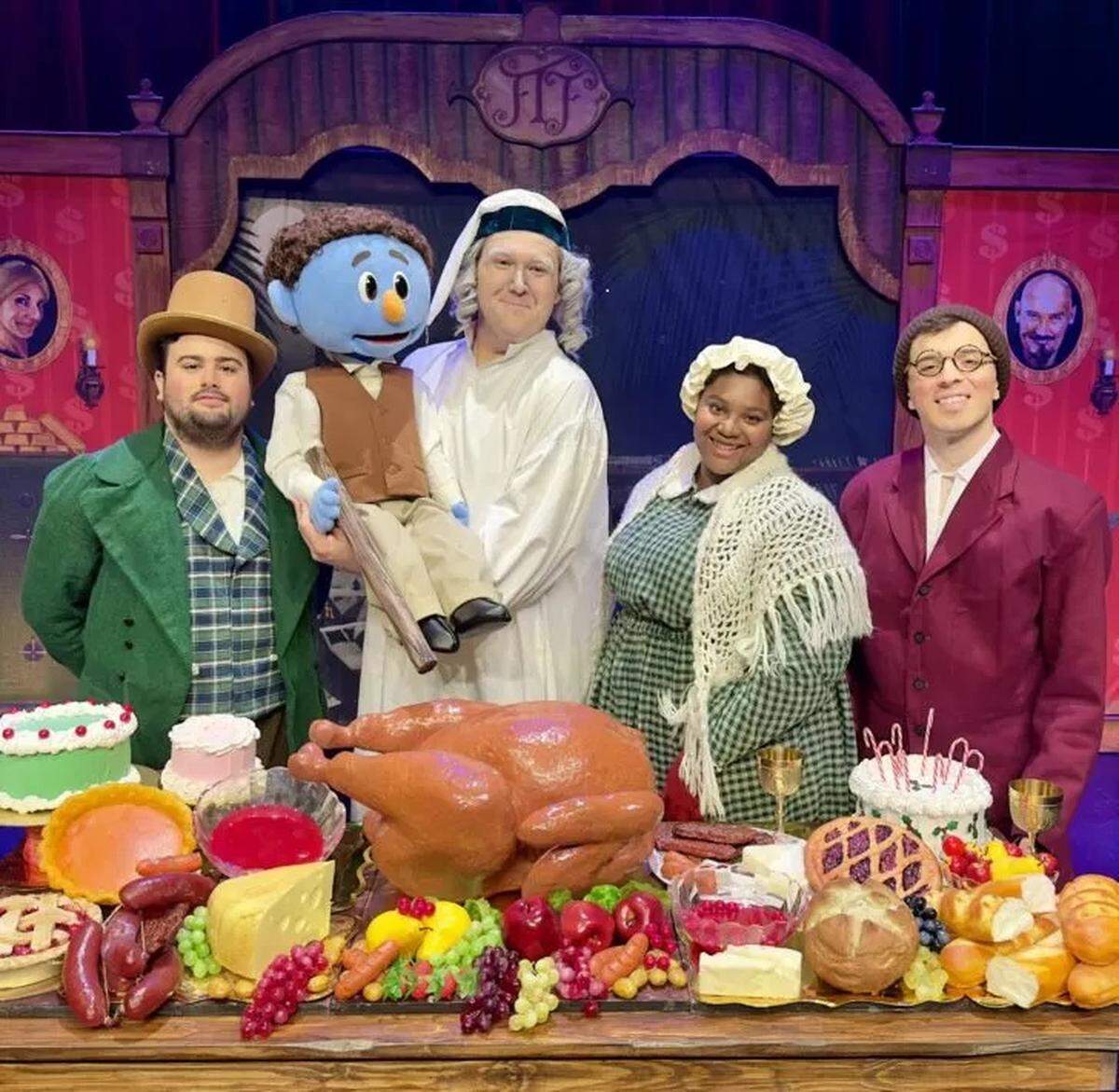 ‘¡Scrooge! Un cuento de Navidad’ en el Teatro Sandrell Rivers.