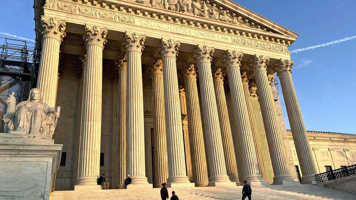Una foto muestra la Corte Suprema de los Estados Unidos (SCOTUS) en Washington, D.C., Estados Unidos de América, el 24 de diciembre de 2023. (The Yomiuri Shimbun) (Foto de Hiroshi Tajima / Yomiuri / The Yomiuri Shimbun vía AFP)