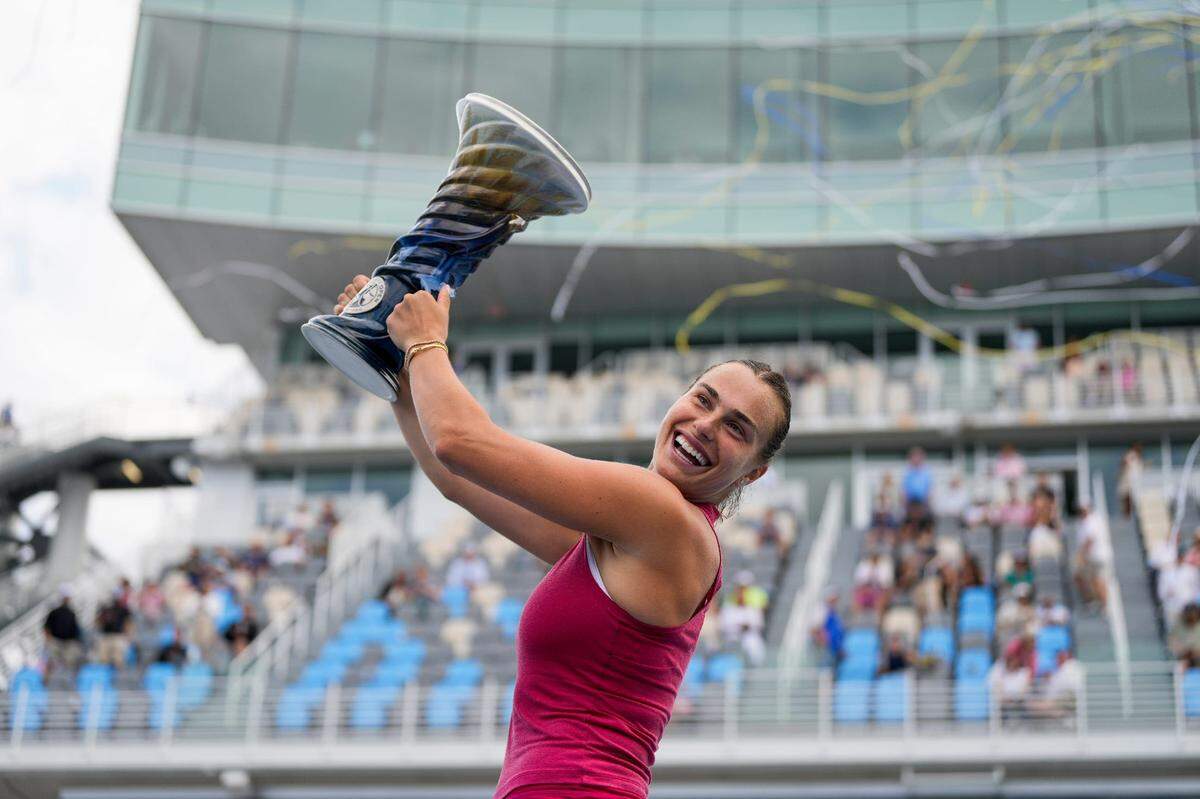 La bielorrusa Aryna Sabalenka superó 6-3, 7-5 a la estadounidense Jessica Pegula en la final del Abierto de Cincinnati, celebrado el 19 de agosto de 2024.