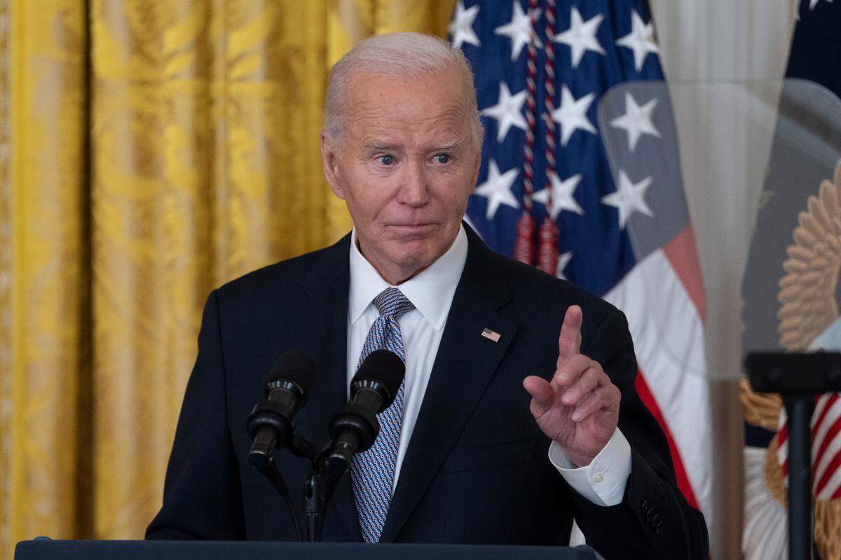 El presidente de Estados Unidos, Joe Biden, pronuncia un discurso durante una recepción en honor a las Artes y Humanidades en la Casa Blanca en Washington, DC, el 21 de octubre de 2024.