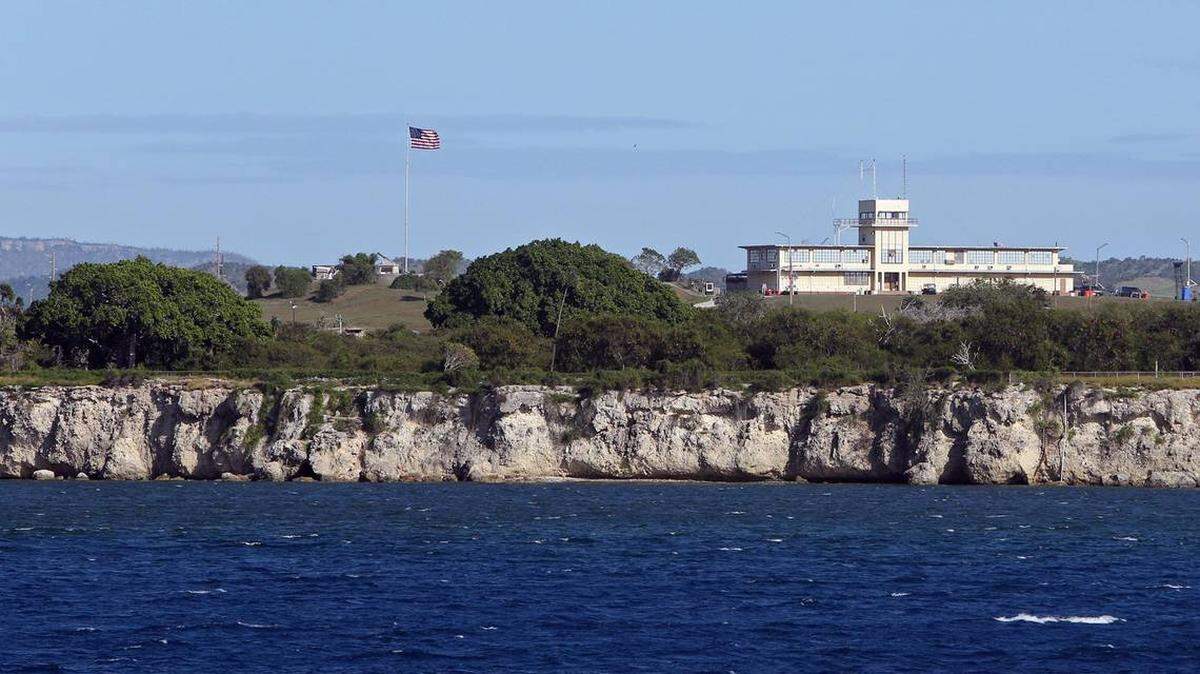 Foto de archivo. Una cubana que escapó de su país en 2022 narra la incertidumbre y el aislamiento que vivió durante los siete meses que pasó en la base naval de Guantánamo, que esta semana empezó a recibir migrantes expulsados desde Estados Unidos.