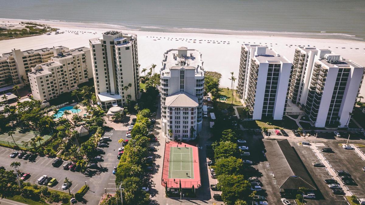 Fort Myers ofrece aun viviendas cerca de la playa a precios más asequibles que el sur de la Florida.