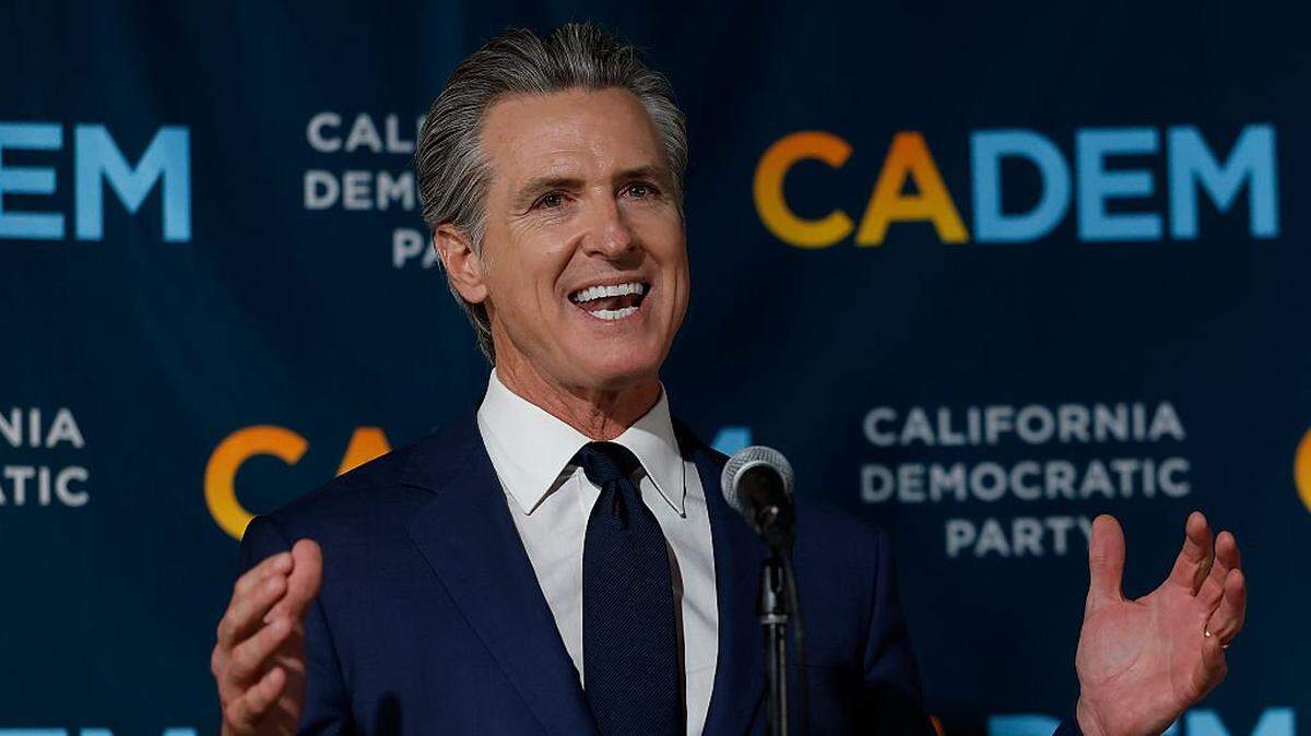 SACRAMENTO, CALIFORNIA - NOVEMBER 04: California Gov. Gavin Newsom speaks during an election night gathering at the California Democratic Party headquarters on November 04, 2025 in Sacramento, California. California voters approved Proposition 50, a measure that will replace the state's current congressional district map with new, legislature-drawn lines from 2026 through 2030. (Photo by Justin Sullivan/Getty Images)